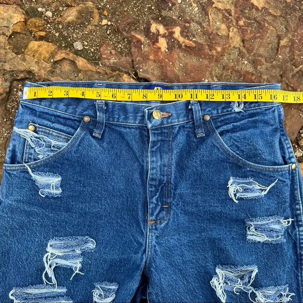 Vintage Wrangler cutoff Jean shorts fray hem distressed festival boho - Picture 9 of 9